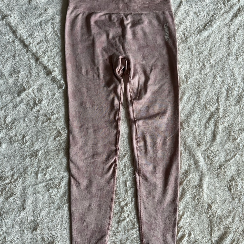 Gymshark Pink scrunch Leggings